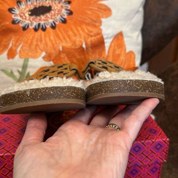 TORY BURCH CLOUD SHEARLING LEATHER MILLER SANDALS NATURAL CORK VGUC SZ 8M - Picture 12 of 14